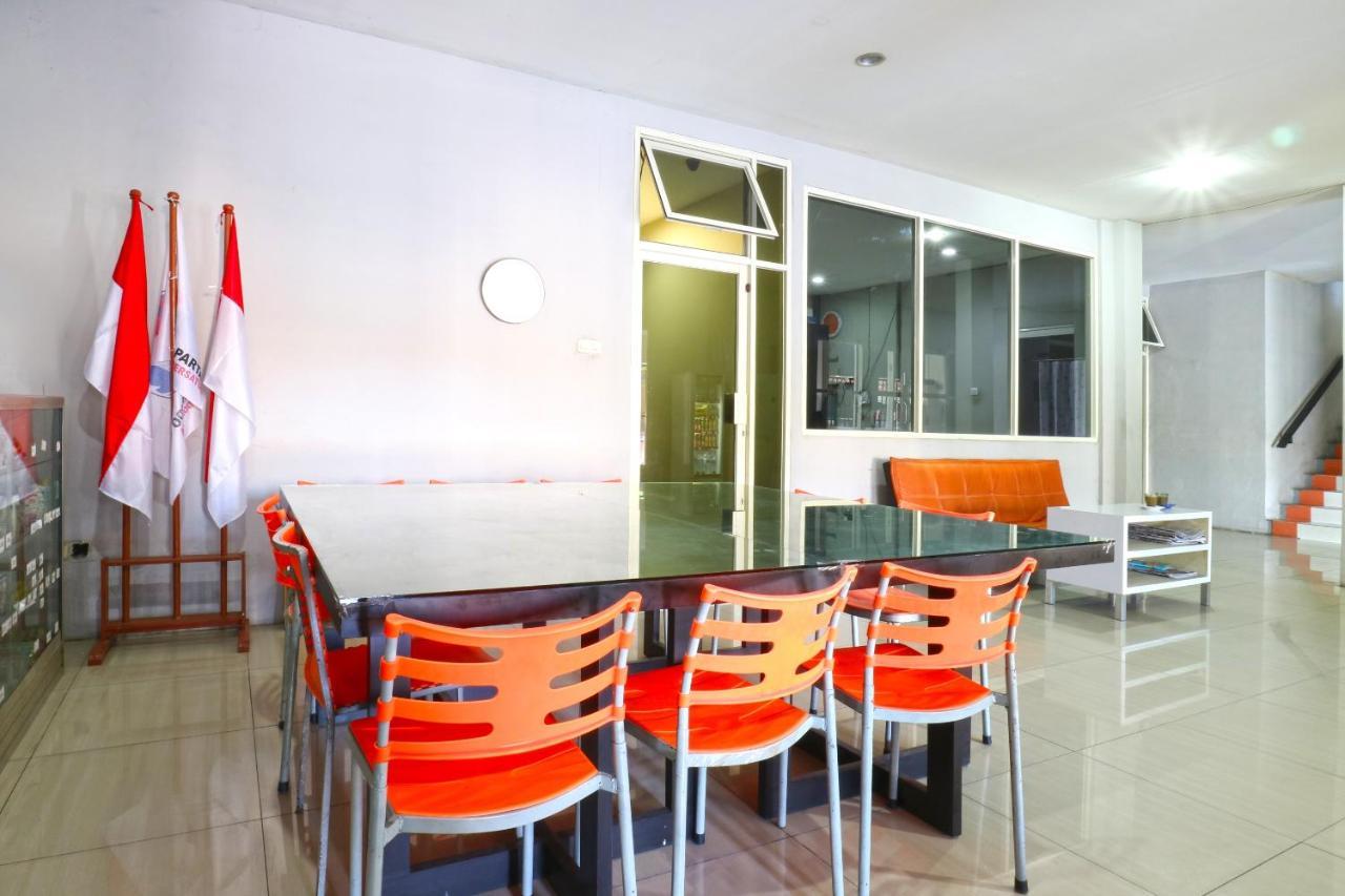 Oranje Gasthuis Hotel Surabaya Ngoại thất bức ảnh