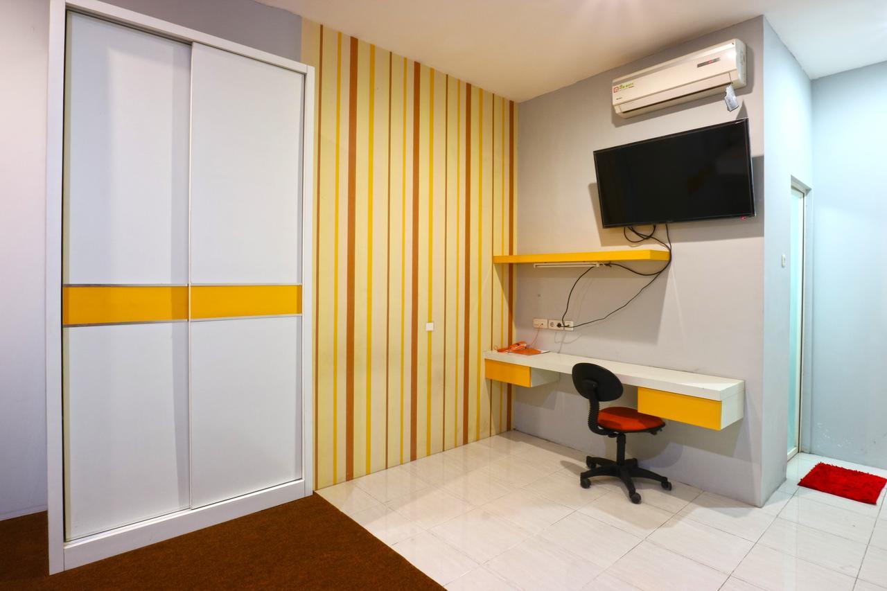 Oranje Gasthuis Hotel Surabaya Ngoại thất bức ảnh