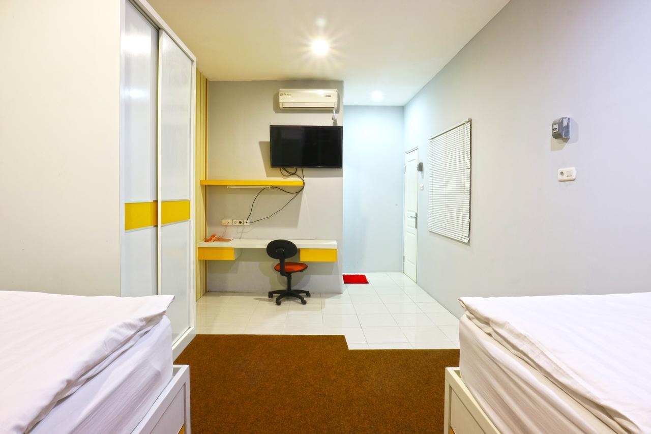 Oranje Gasthuis Hotel Surabaya Ngoại thất bức ảnh