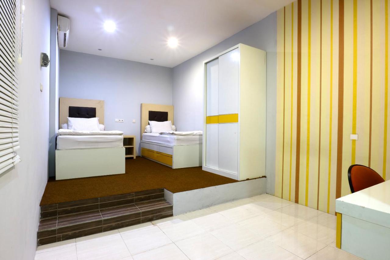 Oranje Gasthuis Hotel Surabaya Ngoại thất bức ảnh