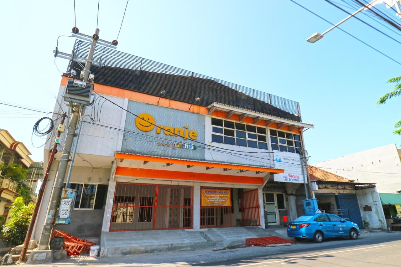 Oranje Gasthuis Hotel Surabaya Ngoại thất bức ảnh
